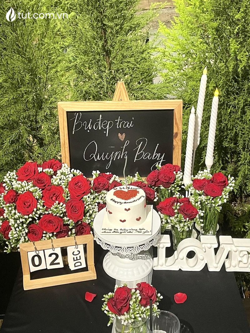 Mong rằng Tụt Nướng không chỉ đem lại bữa ăn ngon mà còn là nơi lưu giữ những kỉ niệm, khoảng khắc của các cặp đôi, bạn bè, gia đình. quán nướng ngon đà lạt