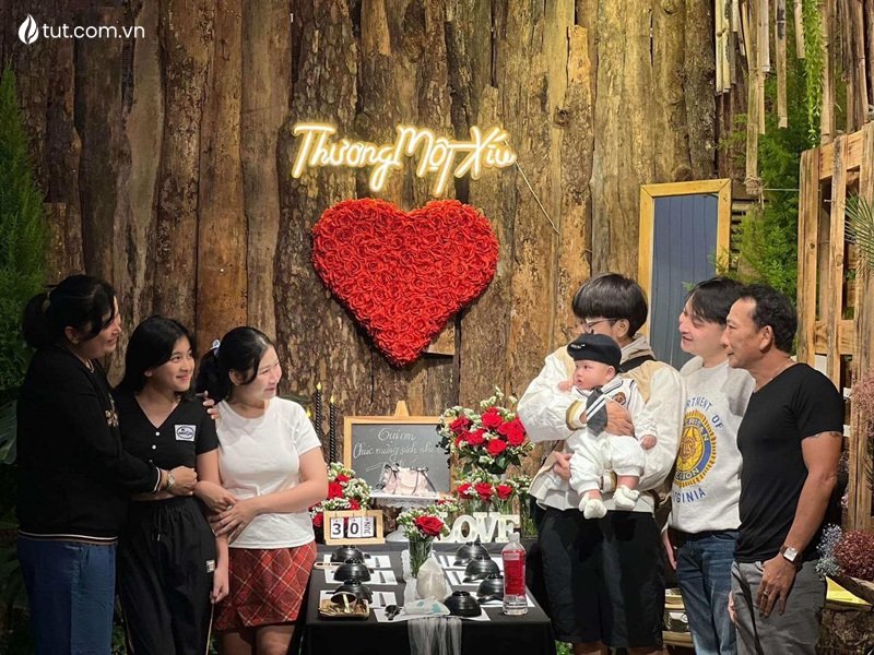 Tổ chức sinh nhật ở Đà Lạt giá rẻ