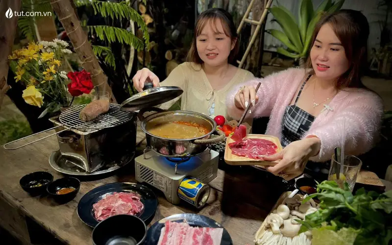 Quán lẩu bò ngon rẻ Đà Lạt